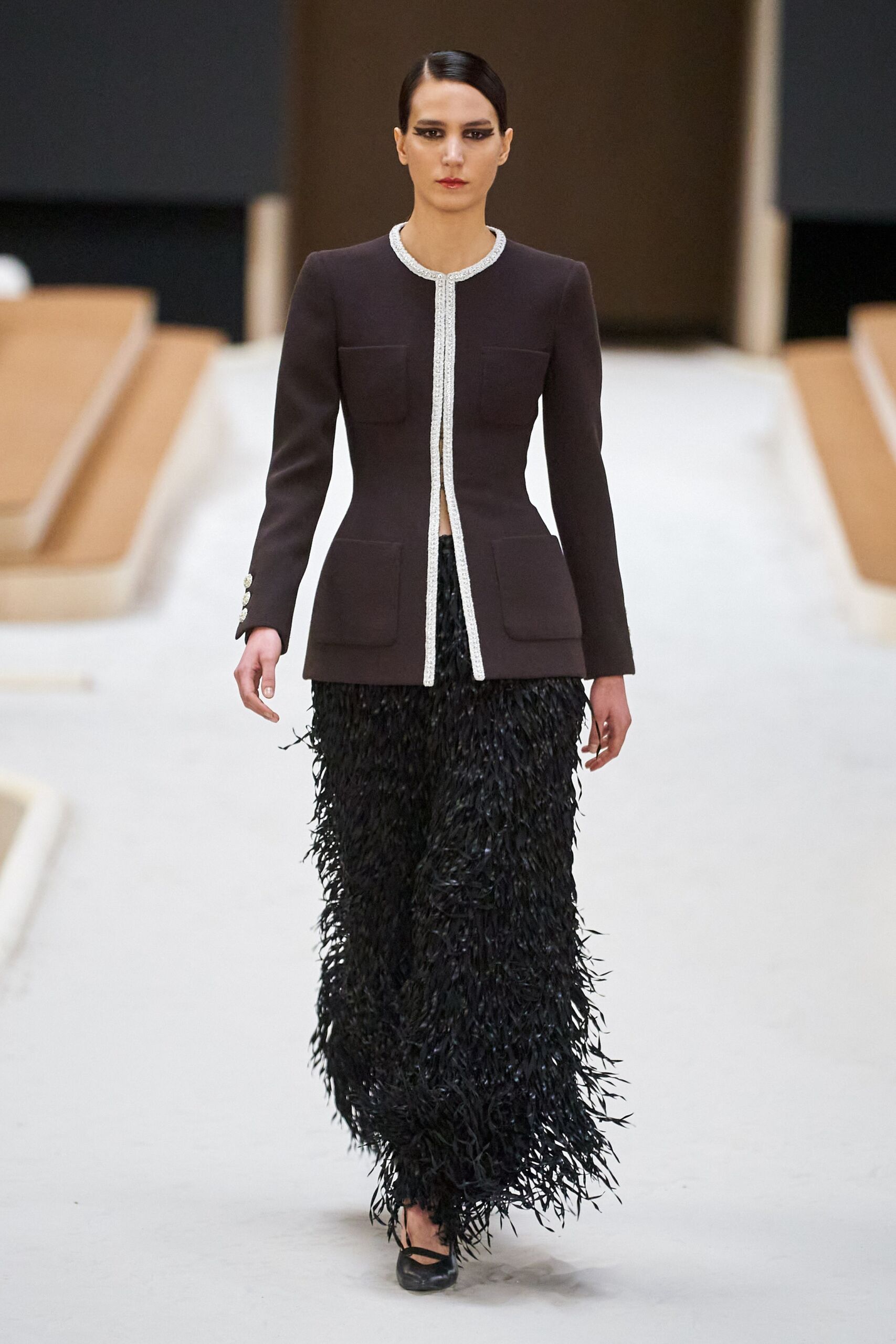 00004-Chanel-Couture-Spring-22-credit-gorunway