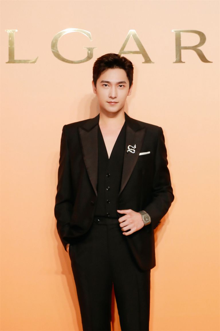 8_Yang Yang