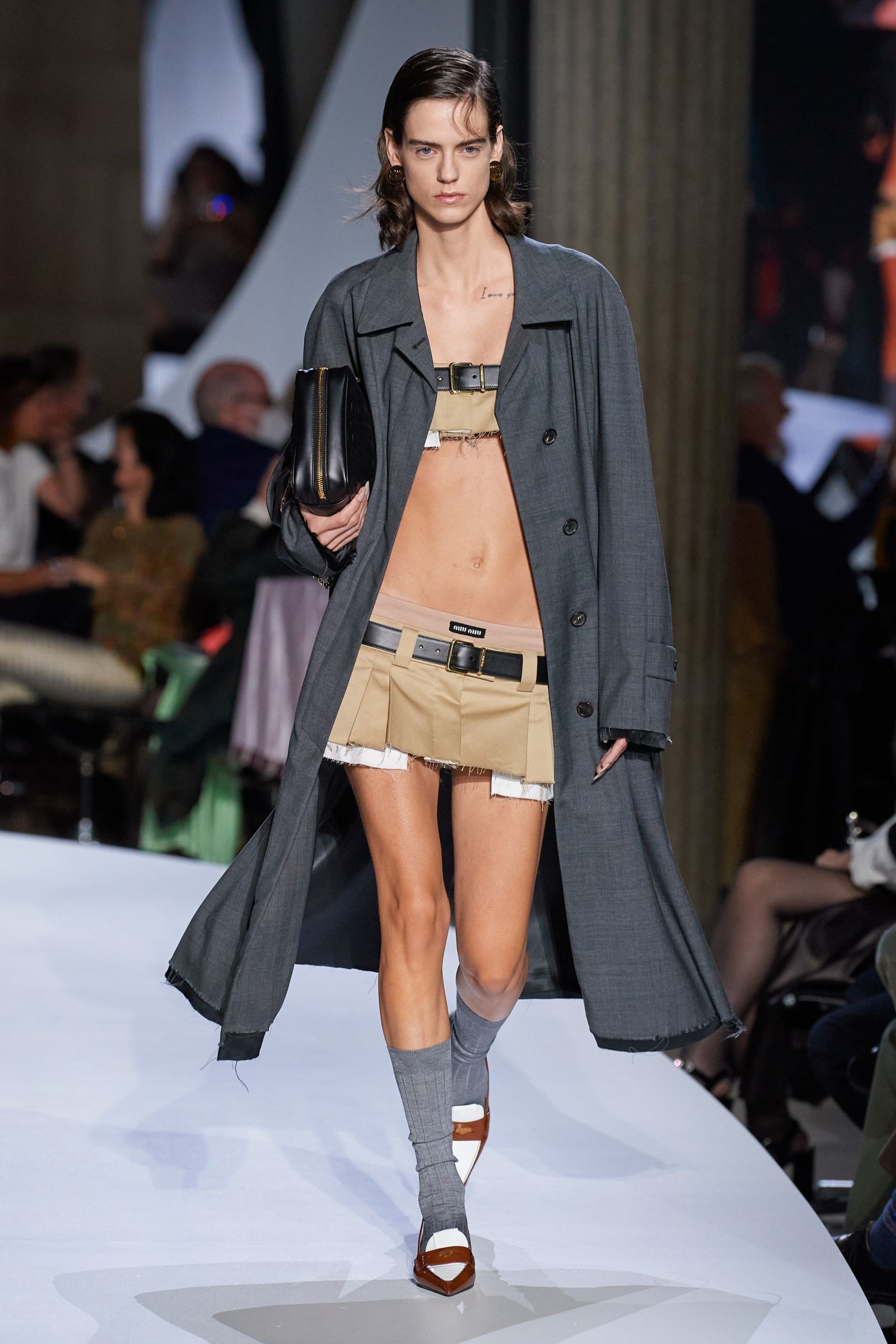 00014-Miu-Miu-Spring-22-RTW-Paris-credit-gorunway