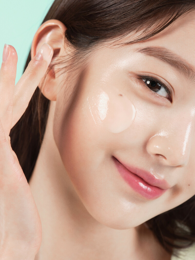 IVE-Wonyoung-for-Innisfree-Retinol-Cica-Repair-Ampoule-documents-10